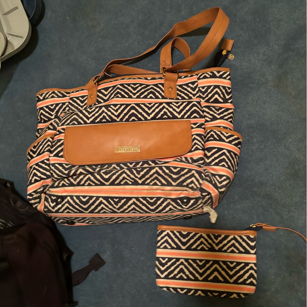 Stylish Patterned Tote and Pouch diaper bag Set